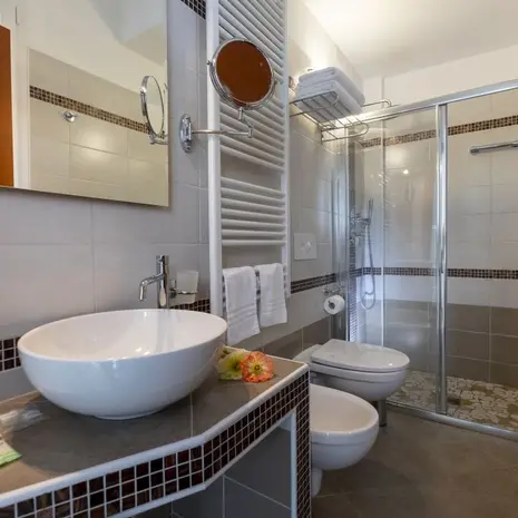 Bathroom Oro parking view Hotel Elios Bellaria Igea Marina Bathroom Oro parking view Hotel Elios Bellaria Igea Marina