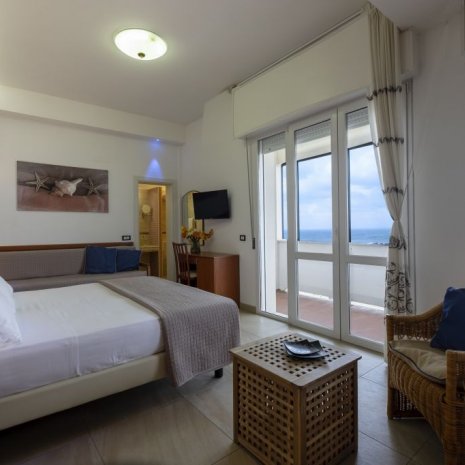 Juli: Dein Sommer direkt am Meer in Bellaria Igea Marina Juli: Dein Sommer direkt am Meer in Bellaria Igea Marina