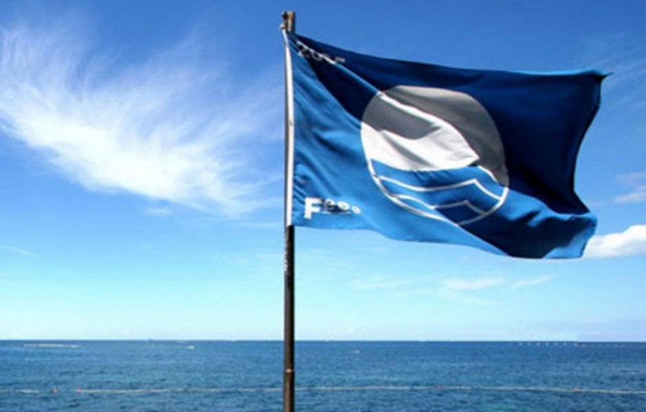 L'undicesima Bandiera Blu consecutiva del nostro mare! L'undicesima Bandiera Blu consecutiva del nostro mare!