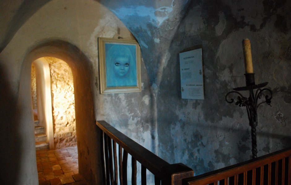 Castelli e fantasmi di Romagna: la leggenda di Azzurrina.